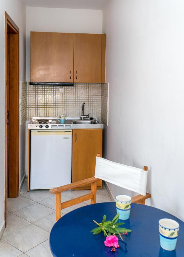 Amversa'S House Potos Exterior photo