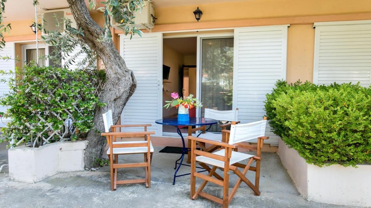 Amversa'S House Potos Exterior photo